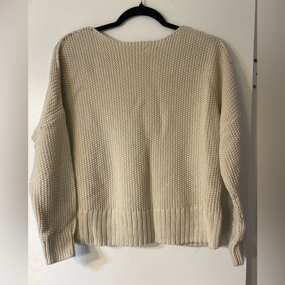 Lucky Brand Cream V-Neck Sweater with Ribbed Texture - Picture 4 of 5